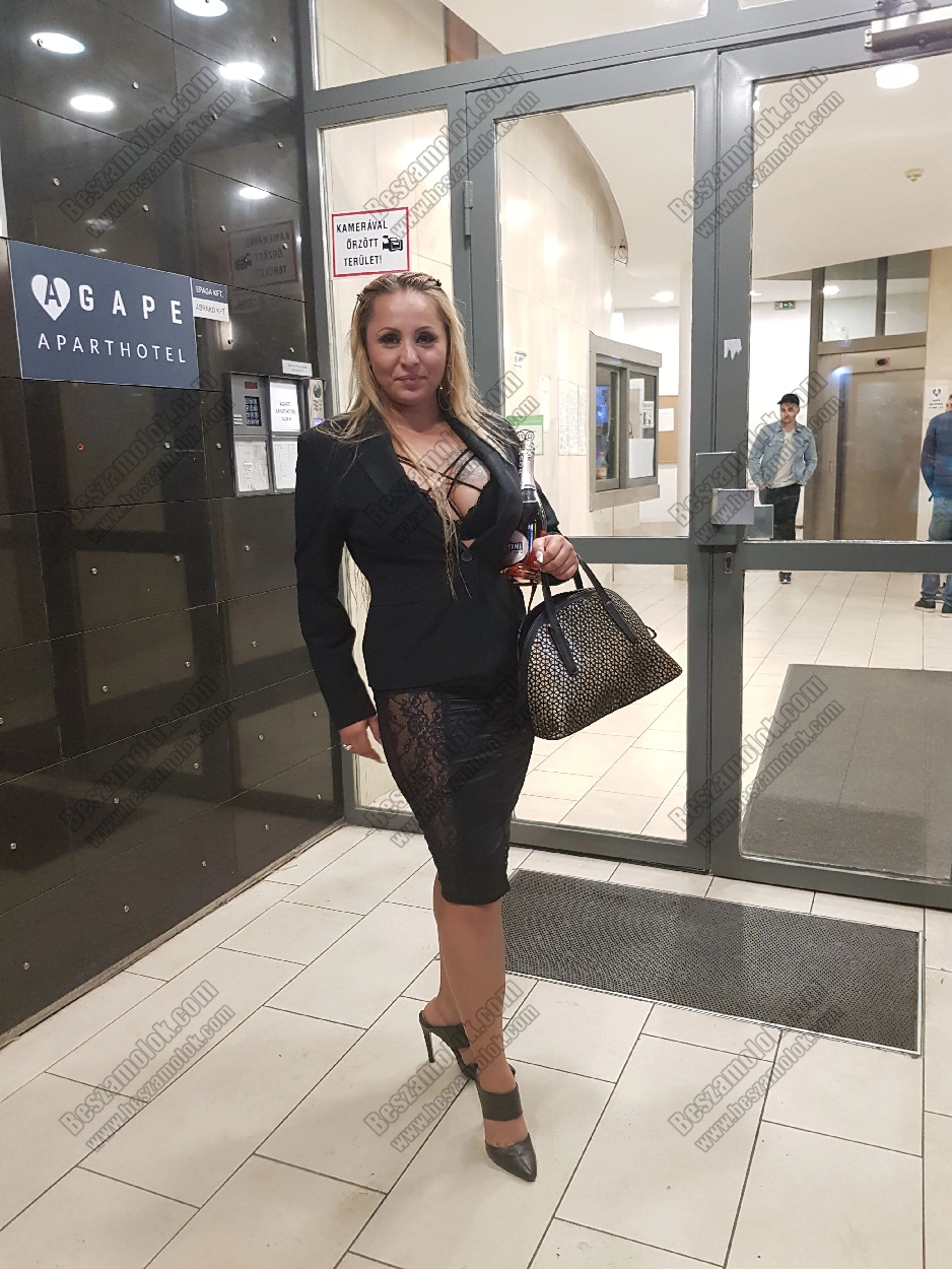 Mimi - +36 70 885 8304 - arckepes szexpartner foto